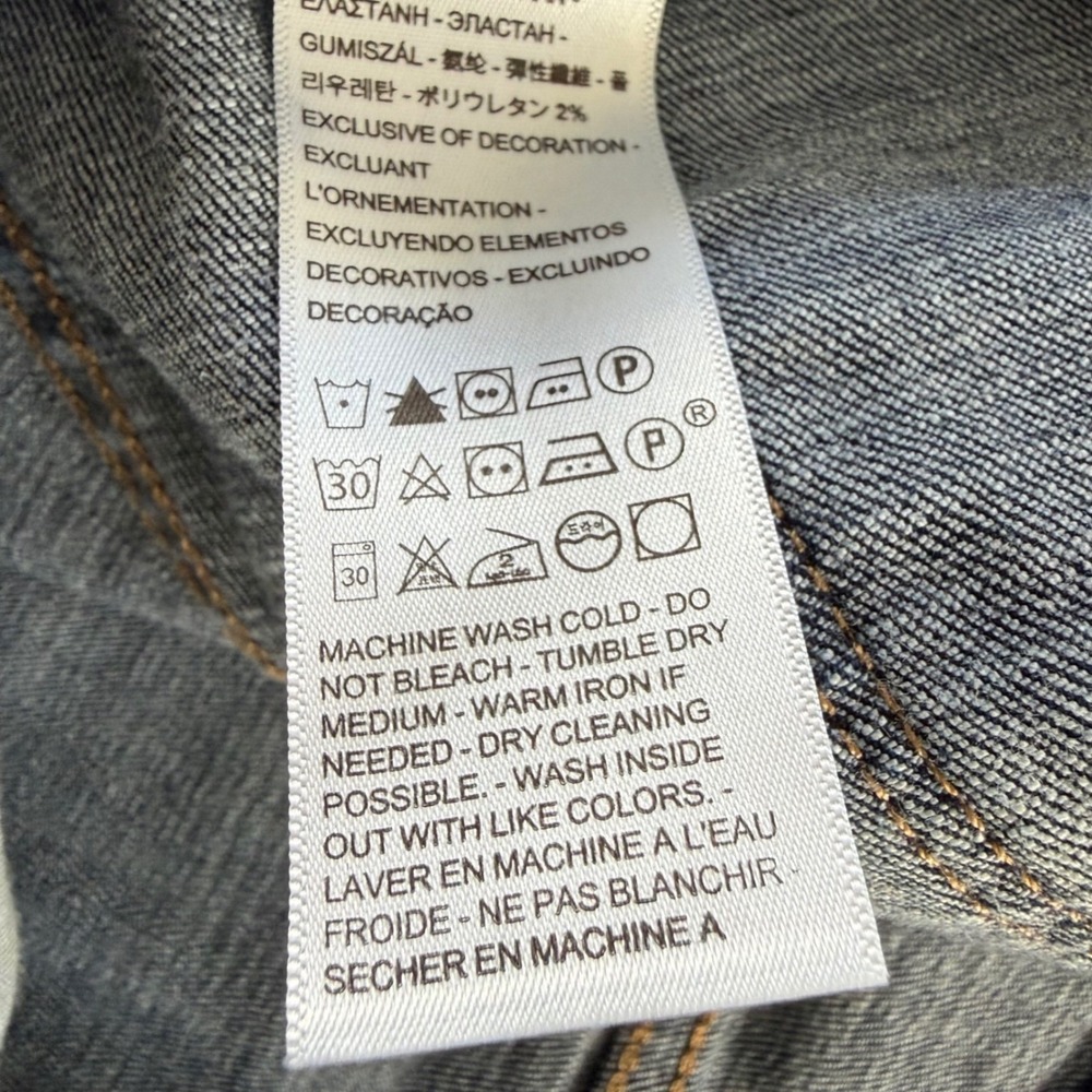 Levi's Classic Bermuda Denim Shorts Women's 18W Dark Wash Mid Rise - Picture 8 of 13